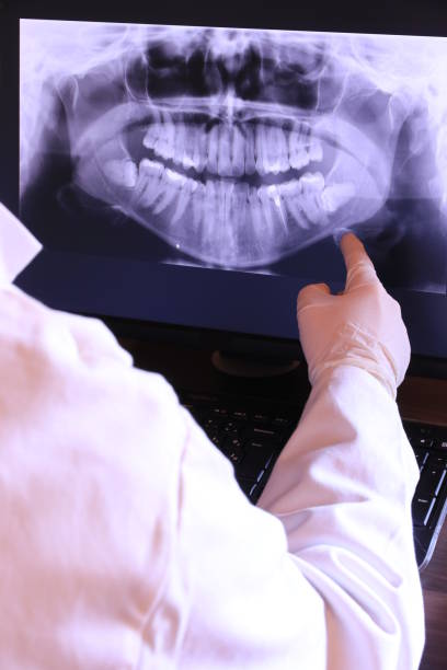 Best Cracked Tooth Emergency Dentist  in Lake Holiday, IN